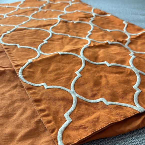 Pottery Barn Morrocan Orange Table Runner 100% cotton - Picture 2 of 5